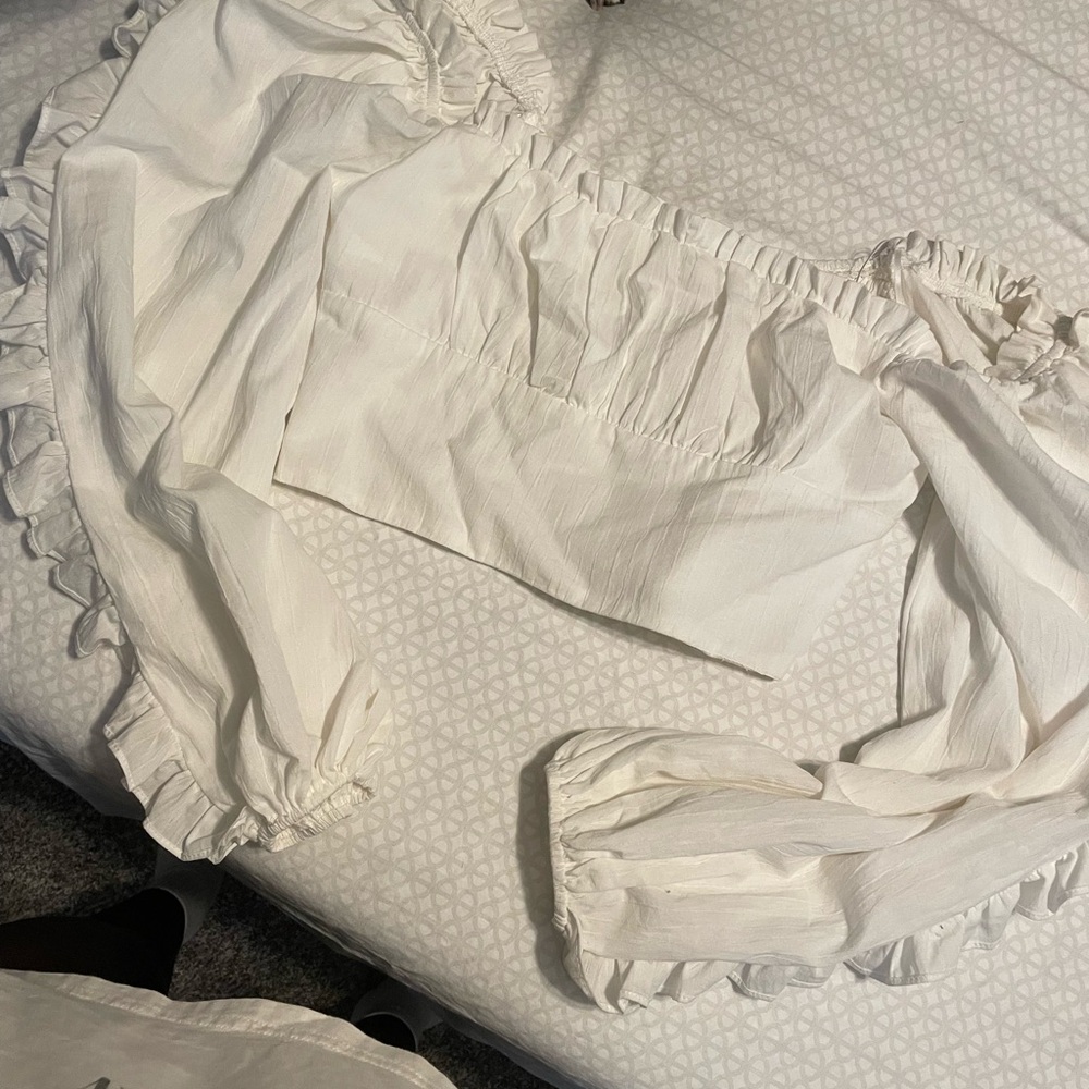 Elegant White Ruffled crop top